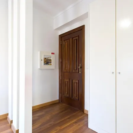 Aposentus - The First Apartamento