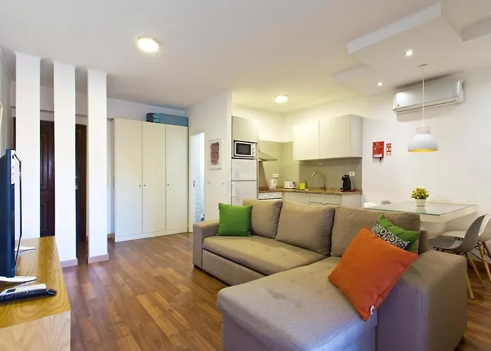 Aposentus - The First Apartman Porto