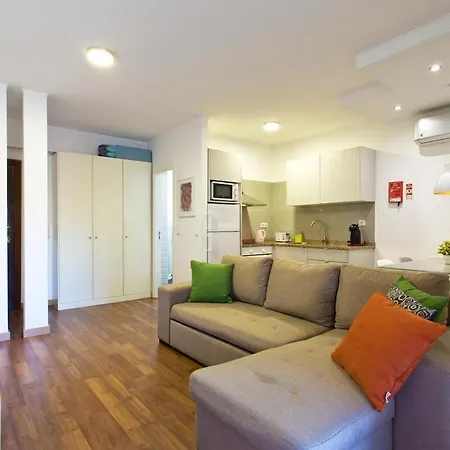 Aposentus - The First Apartmán Porto